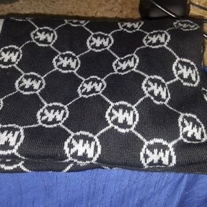 MK scarf